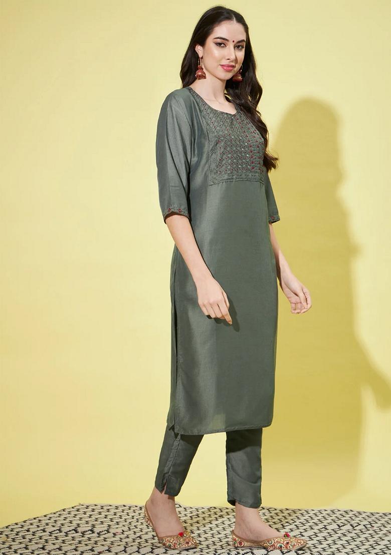 Mehendi Green Embroidered Silk Blend Salwar Kameez With Dupatta