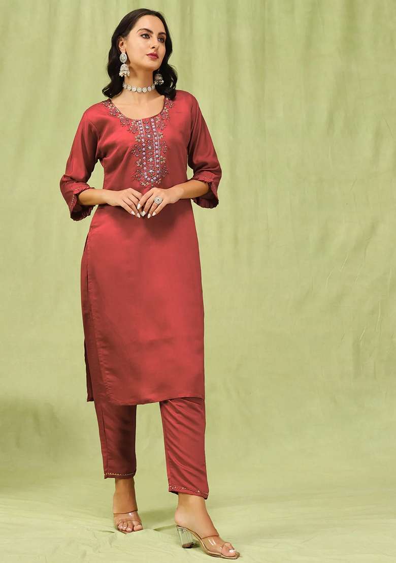 Peach Embroidered Silk Blend Salwar Kameez With Dupatta - Indya