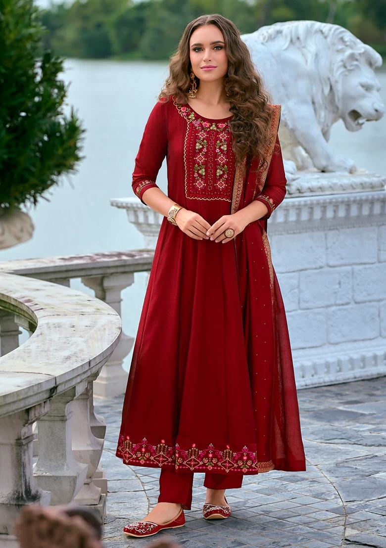 Red Embroidered Silk Blend Salwar Kameez With Dupatta