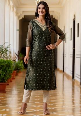 Bottel Green Embroidered Silk Blend Salwar Kameez With Dupatta