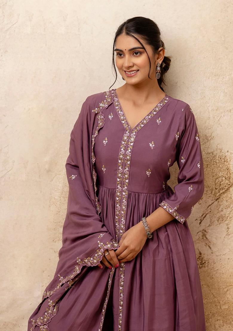 Lavender Embroidered Silk Blend Salwar Kameez With Dupatta