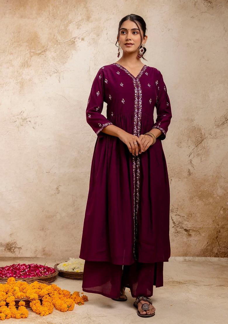 Purple Embroidered Silk Blend Salwar Kameez With Dupatta
