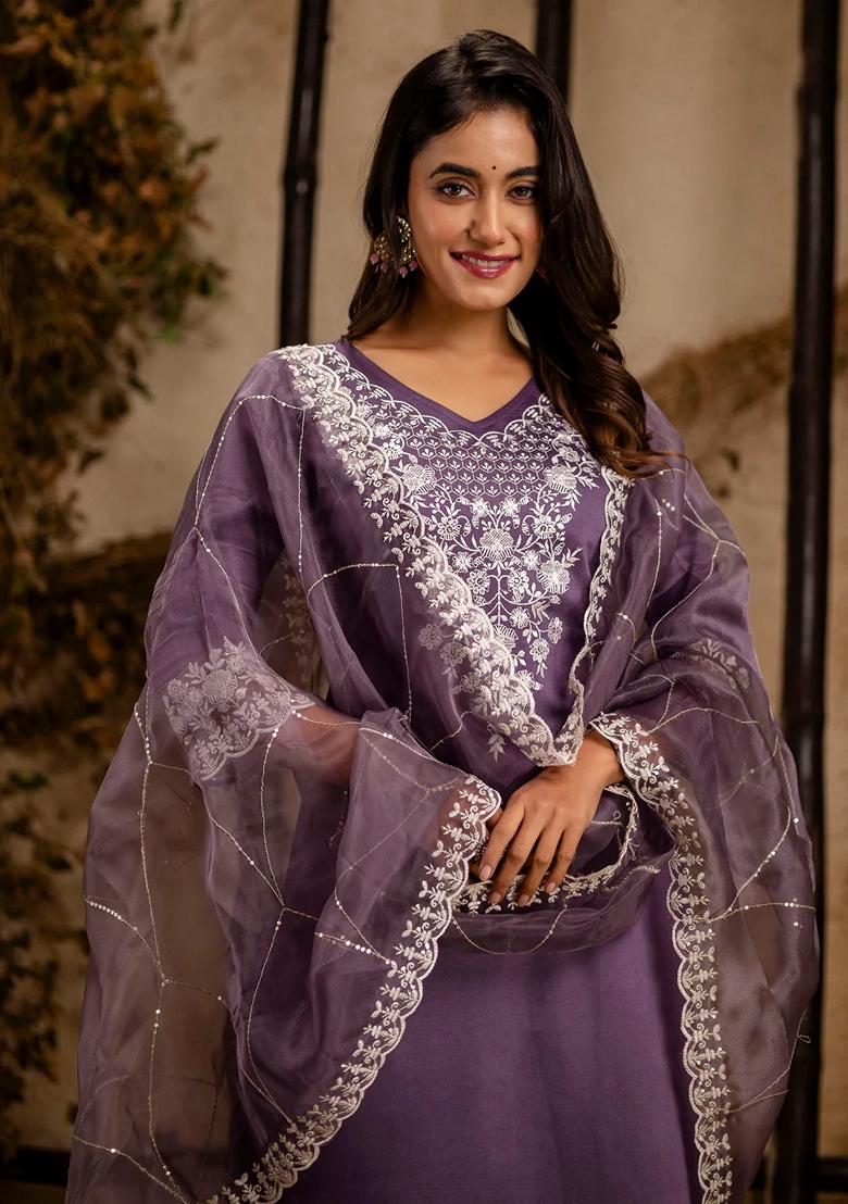 Lavender Embroidered Silk Blend Salwar Kameez With Dupatta