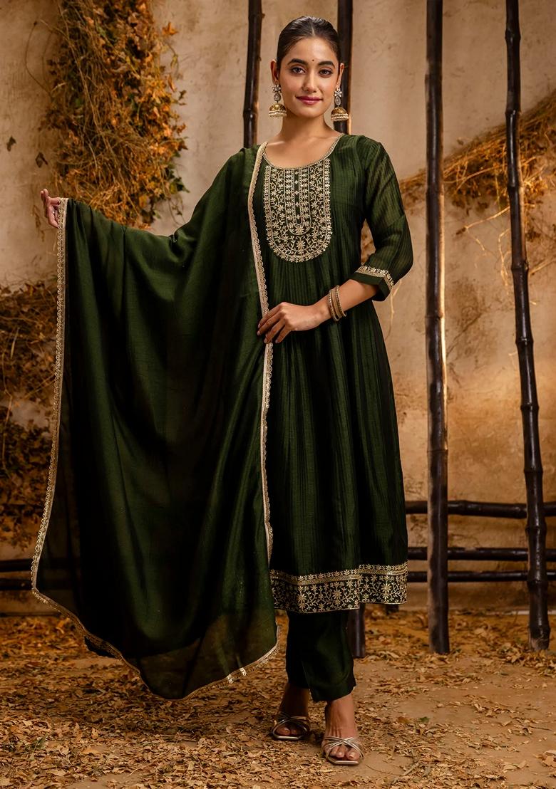 Green Embroidered Silk Blend Salwar Kameez With Dupatta