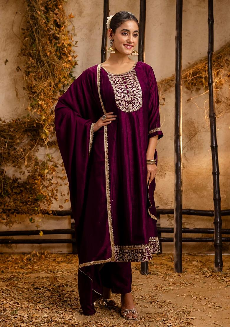 Purple Embroidered Silk Blend Salwar Kameez With Dupatta