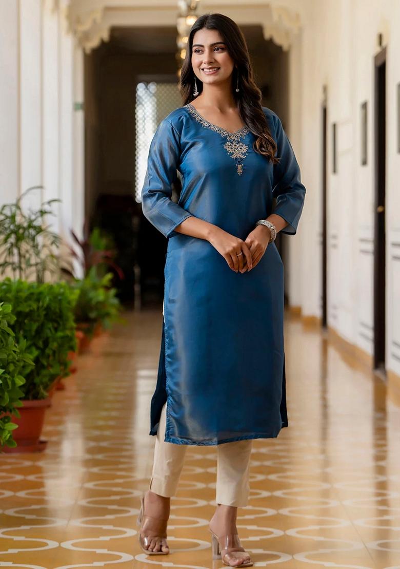 Brown Embroidered Silk Blend Salwar Kameez With Dupatta