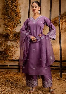 Lavender Embroidered Silk Blend Salwar Kameez With Dupatta