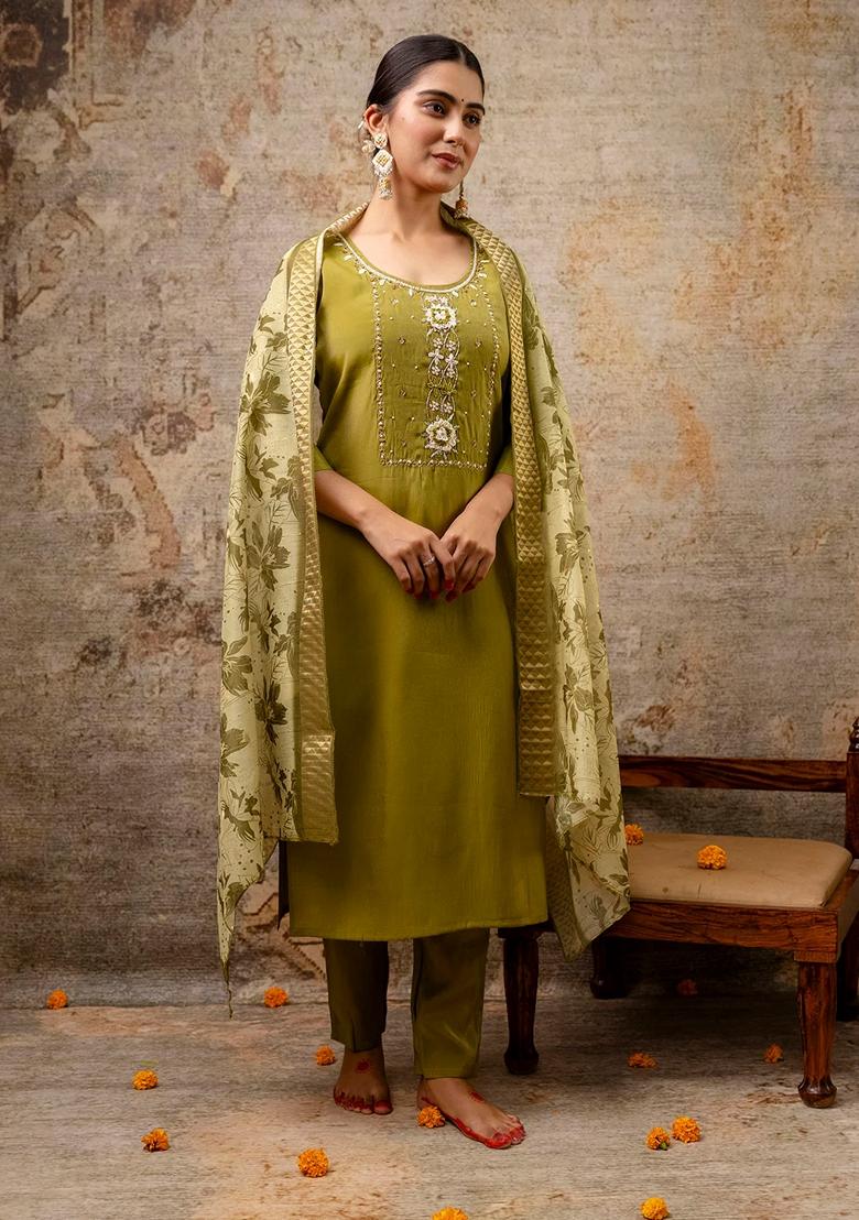 Mehendi Green Embroidered Silk Blend Salwar Kameez With Dupatta