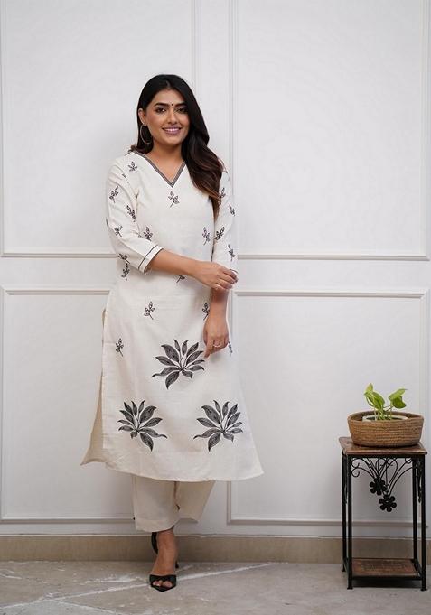 White Embroidered Viscose Salwar Kameez