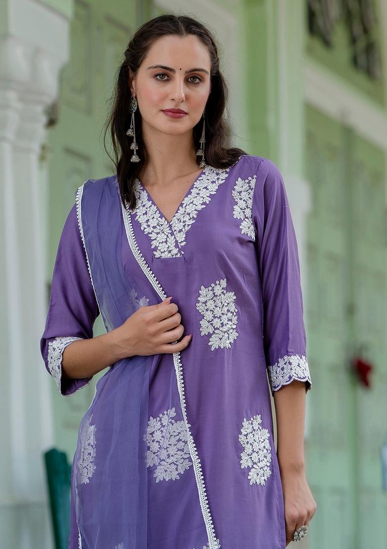 Lavender Embroidered Silk Blend Salwar Kameez With Dupatta