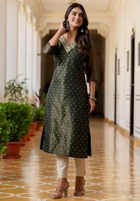 Bottel Green Embroidered Silk Blend Kurta