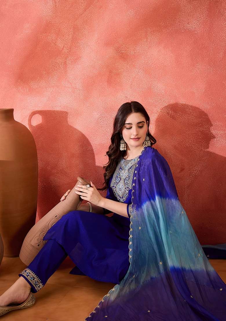 Blue Embroidered Organza Pakistani Suit Set - Indya