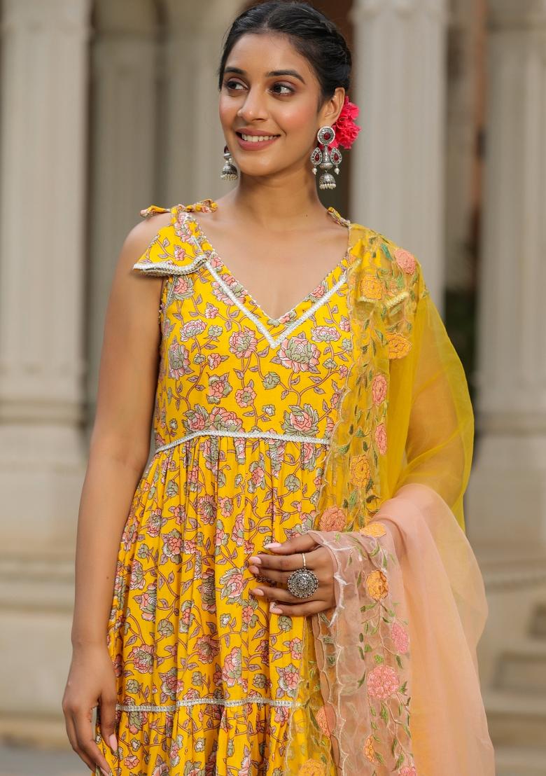 Yellow Embroidered Cotton Blend Salwar Kameez With Dupatta