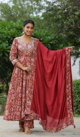 Red Embroidered Cotton Blend Salwar Kameez With Dupatta