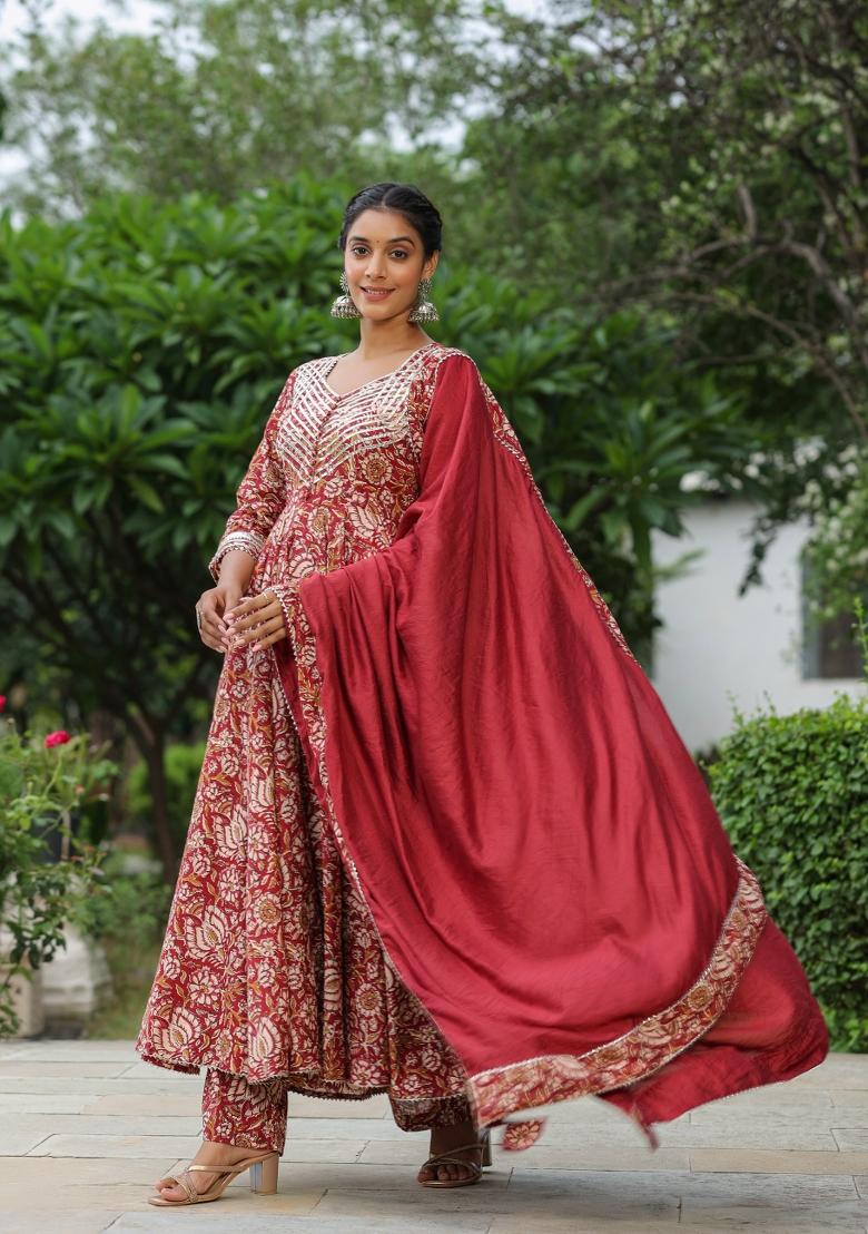 Red Embroidered Cotton Blend Salwar Kameez With Dupatta