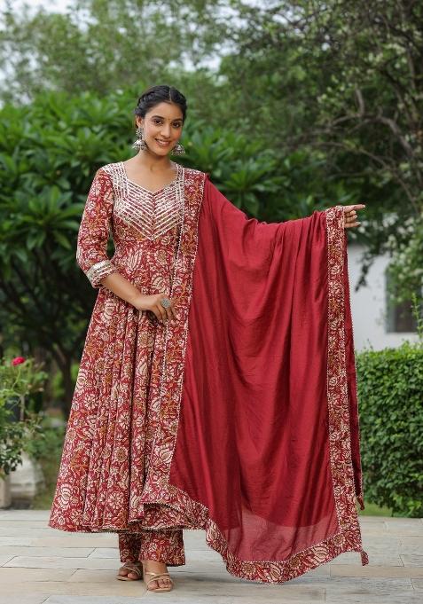 Red Embroidered Cotton Blend Salwar Kameez With Dupatta