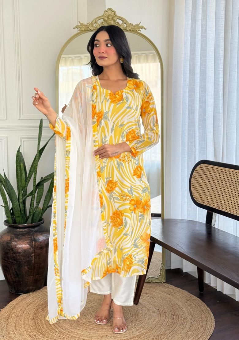Yellow Solid Georgette Salwar Kameez With Dupatta