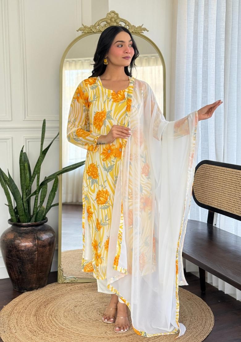 Yellow Solid Georgette Salwar Kameez With Dupatta