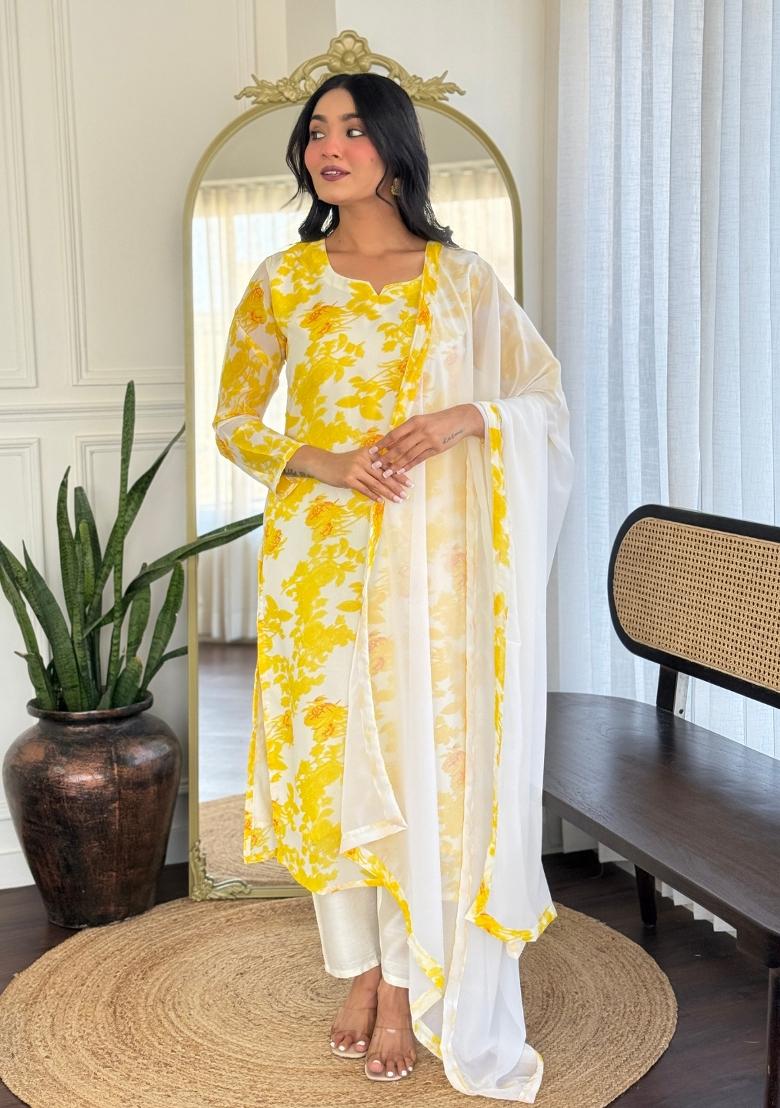 Yellow Solid Georgette Salwar Kameez With Dupatta