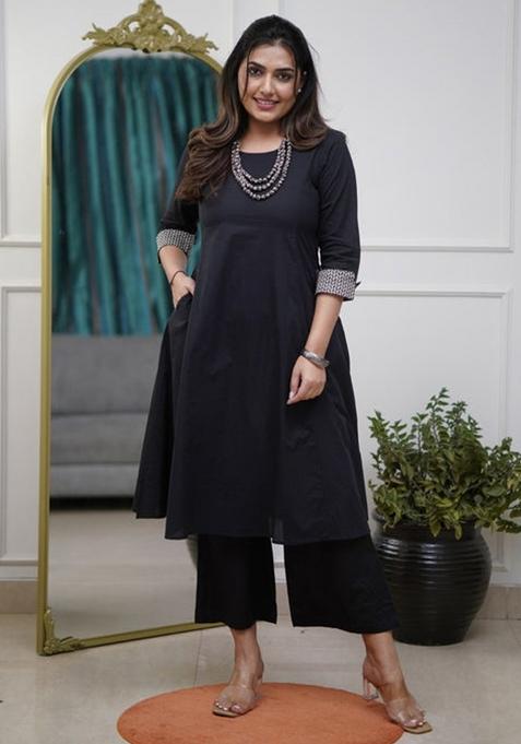 Black Solid Viscose Salwar Kameez