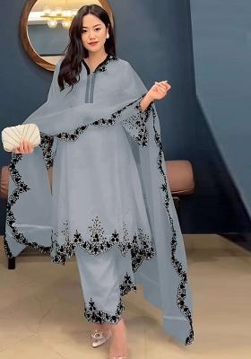Light Grey Embroidered Georgette Pakistani Salwar Kameez With Dupatta