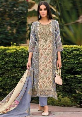 Purple Embroidered Viscose Pakistani Salwar Kameez With Dupatta