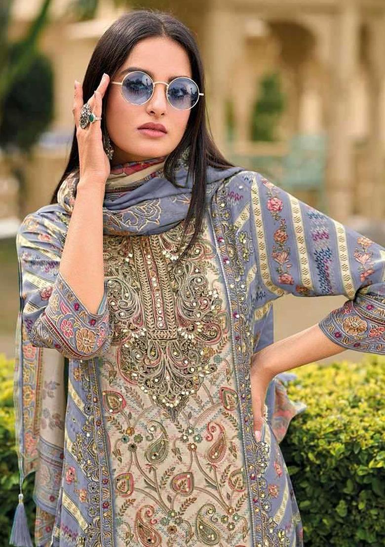 Purple Embroidered Viscose Pakistani Salwar Kameez With Dupatta