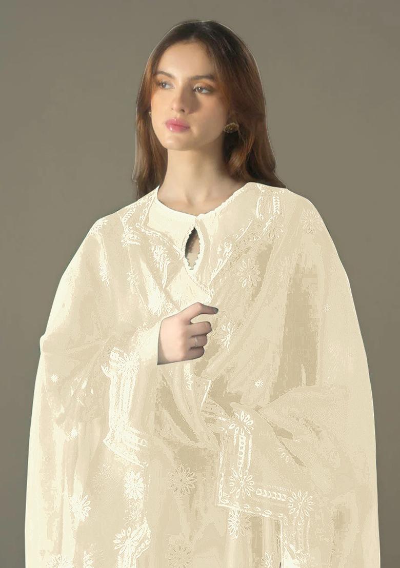 White Embroidered Cotton Pakistani Salwar Kameez With Dupatta