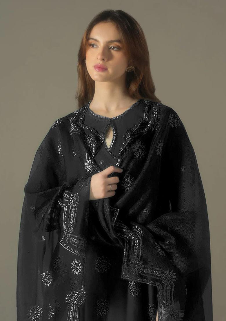 Black Embroidered Cotton Pakistani Salwar Kameez With Dupatta
