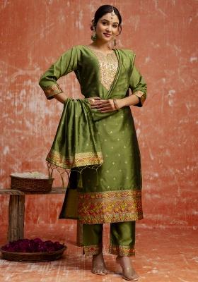 Mehendi Green Embroidered Cotton Silk Blend Salwar Kameez With Dupatta