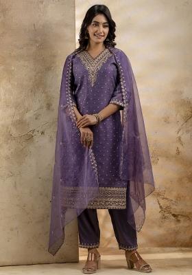 Lavender Embroidered Chanderi Silk Salwar Kameez With Dupatta