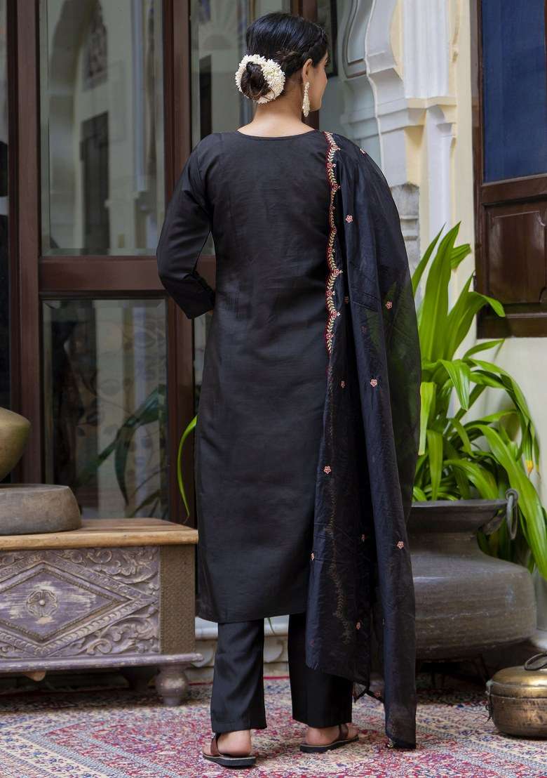 Black Embroidered Silk Straight Kurta Set - Indya