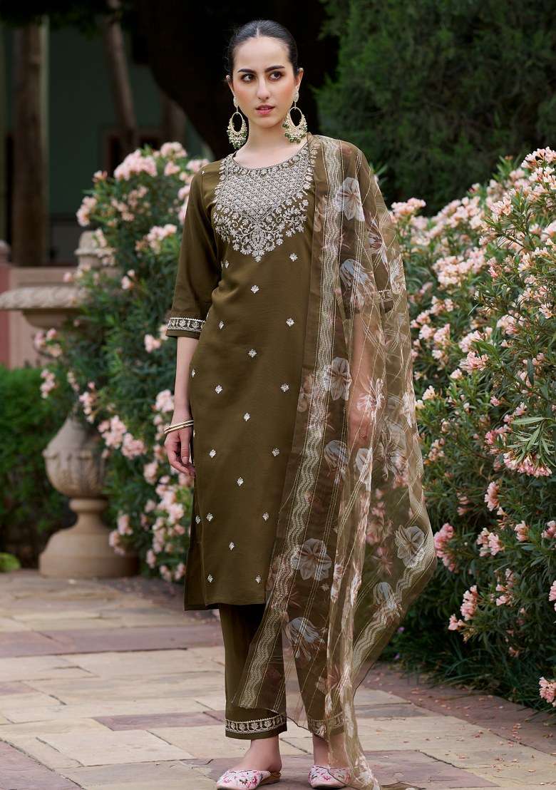 Green Embroidered Viscose Straight Kurta Set - Indya