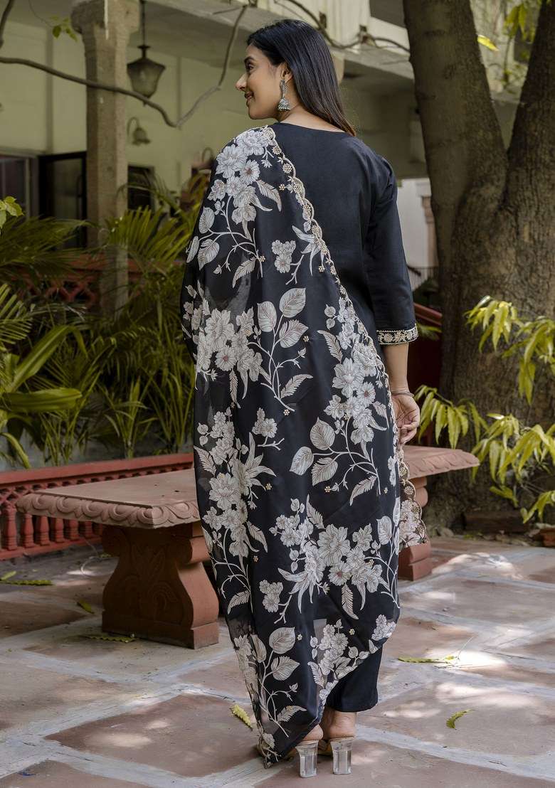 Black Embroidered Viscose Straight Kurta Set - Indya