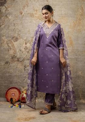 Lavender Embroidered Viscose Salwar Kameez With Dupatta