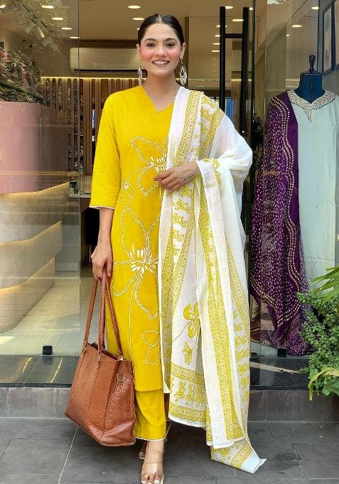 Yellow Printed Viscose Salwar Kameez With Dupatta