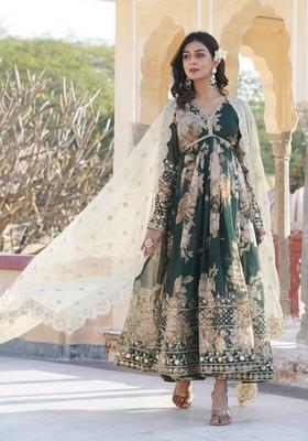 Green  Embroidered Georgette Salwar Kameez With Dupatta