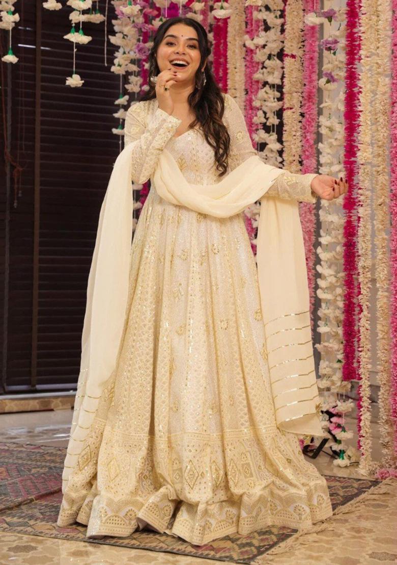 Cream  Embroidered Georgette Salwar Kameez With Dupatta