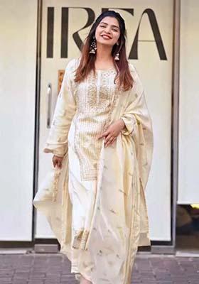 White Georgette Embroidered Salwar Kameez With Dupptta