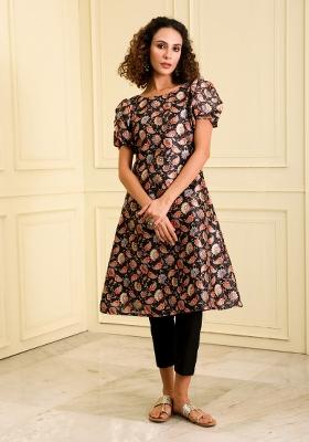 Multi Color Floral Prints Silk Blended Kurta