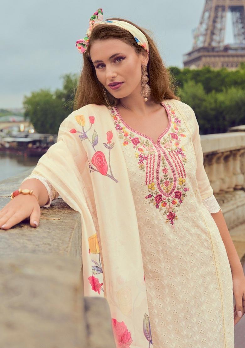 Off White Embroidered Chanderi Silk Salwar Kameez With Dupatta