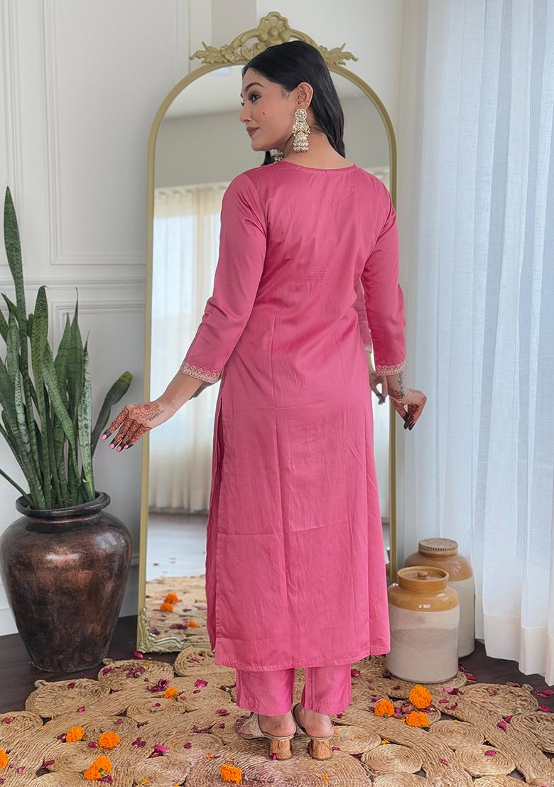 Gajri Viscose Embroidered Salwar Kameez With Dupptta