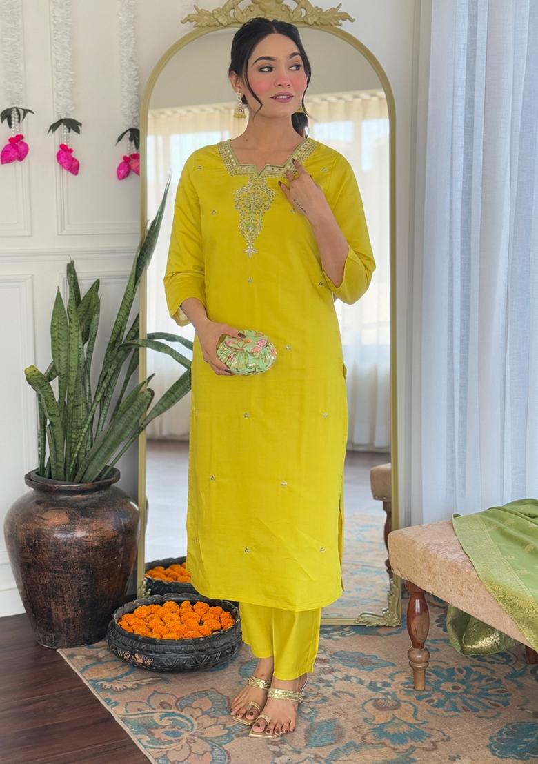 Liril Chanderi Embroidered Salwar Kameez With Dupptta