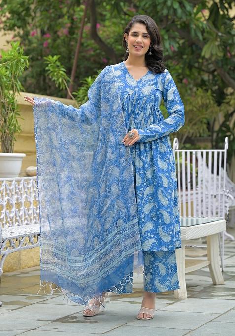Blue embroidered Cotton Salwar Kameez With Dupatta