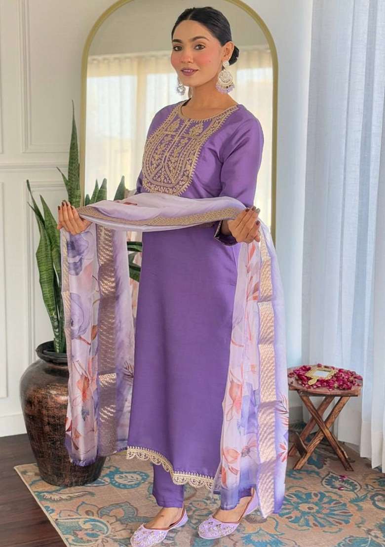 Lavender Embroidered Rayon Straight Kurta Set - Indya