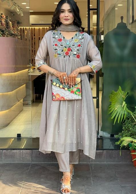 Grey Thread Work Viscose Salwar Kameez With Dupatta