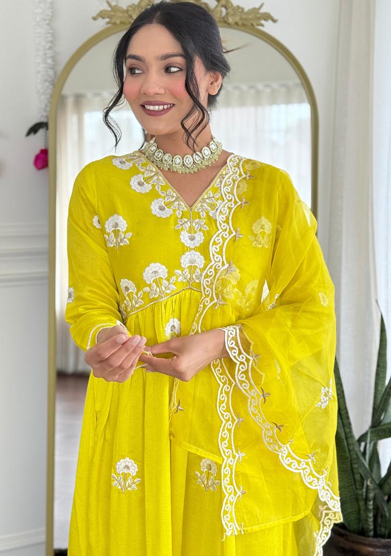 Lemon Green Thread Work Silk  Salwar Kameez With Dupatta