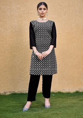 Black Georgette Embroidered Salwar Kameez