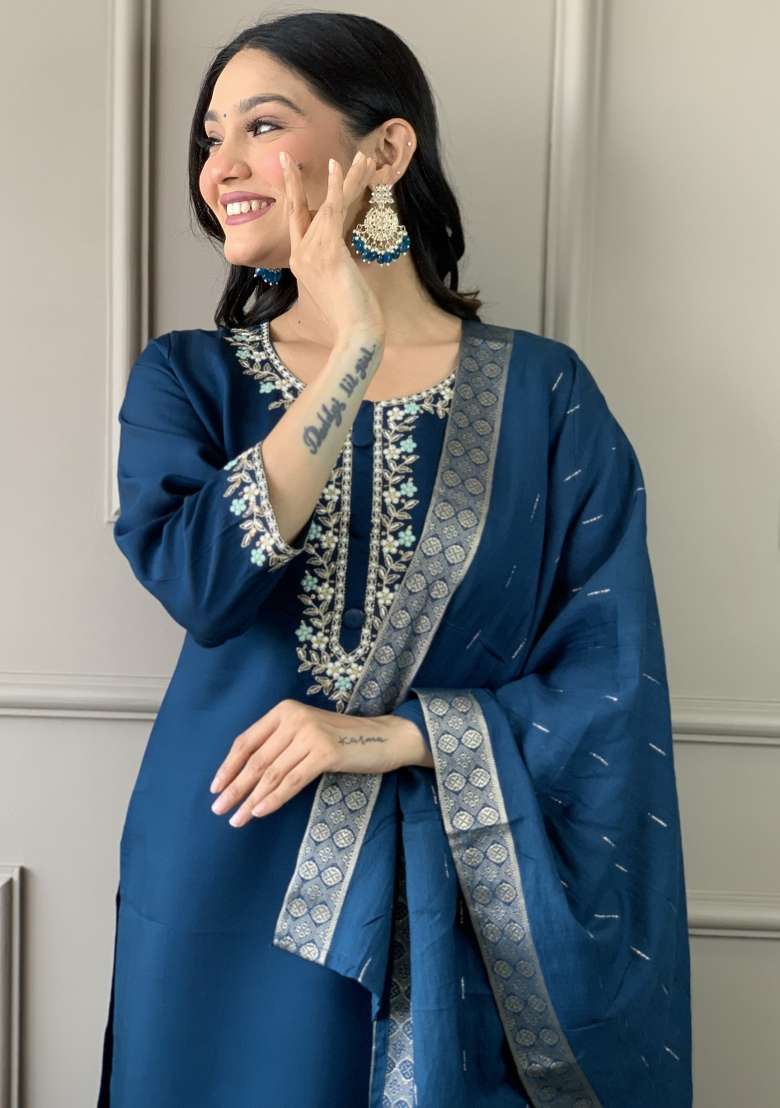Blue Chanderi Silk Embroidered Kurta Set - Indya