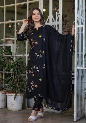 Black Crepe Printed Kurta Set